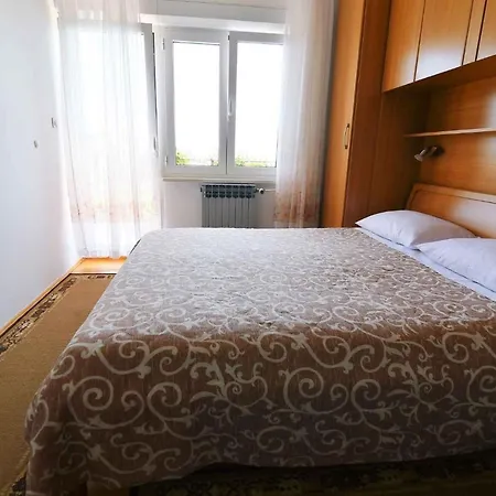 In 34158 Apartment