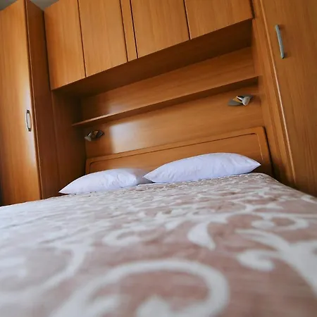 In 34158 Apartment